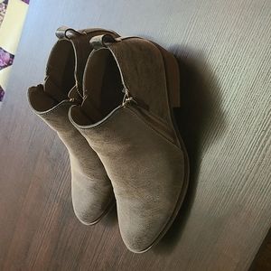Size 8M-Women's Fashion Ankle Boots- Brownish/Gray